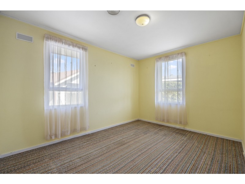 15 Newton Street, Hackett ACT 2602