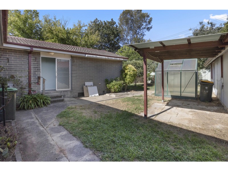 15 Newton Street, Hackett ACT 2602