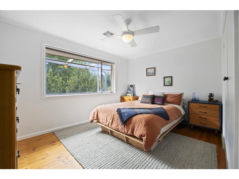 4 Stott Street, Hackett ACT 2602