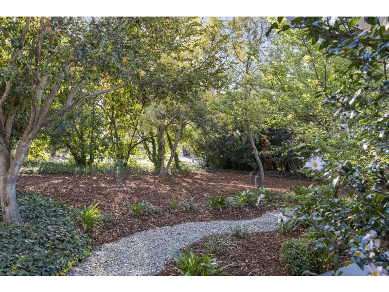 69 Banambila Street, Aranda ACT 2614