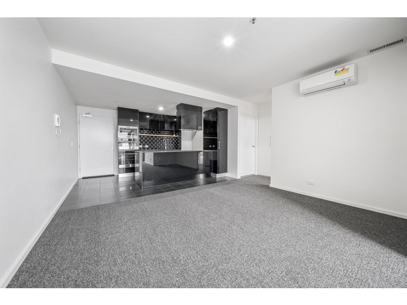 1806/120 Eastern Valley Way, Belconnen ACT 2617