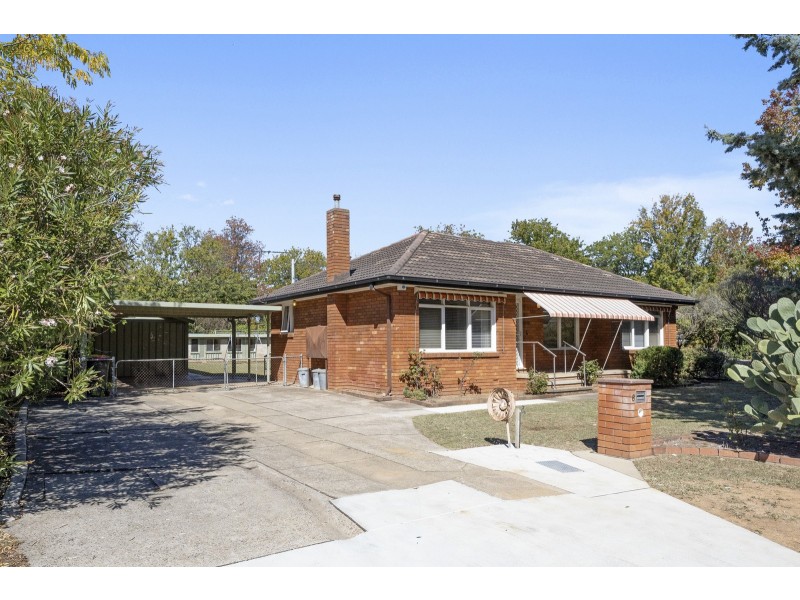 6 Stow Place, Watson ACT 2602