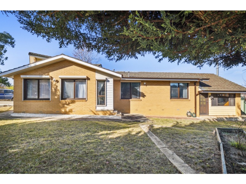 2 Wyola Place, Kaleen ACT 2617