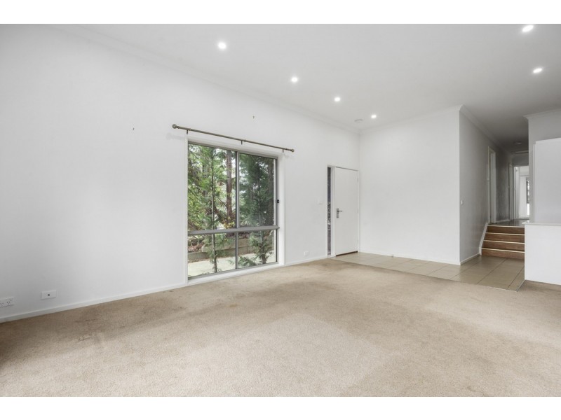 12 Lambrick Lane, Casey ACT 2913