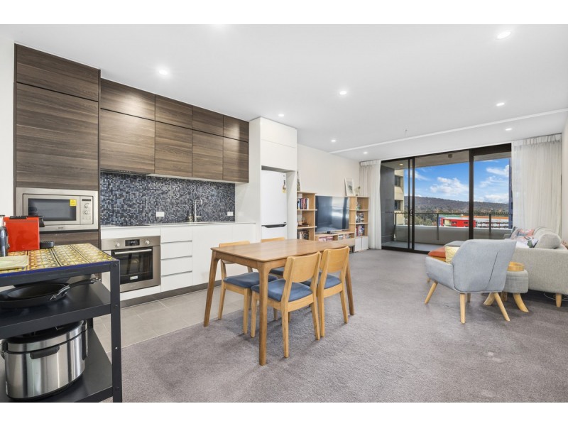 64/45 West Row, City ACT 2601