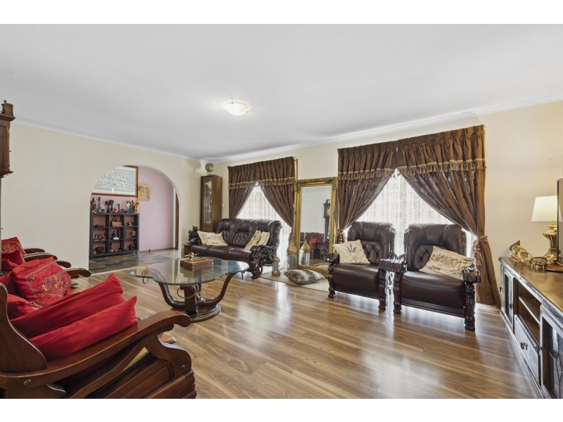 4 Maharatta Circuit, Isabella Plains ACT 2905