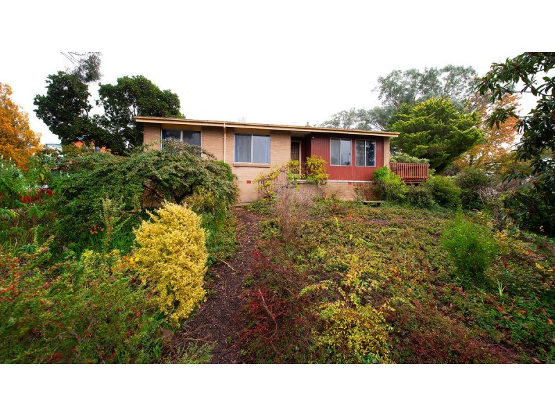 10 Bennelong Crescent, Macquarie ACT 2614