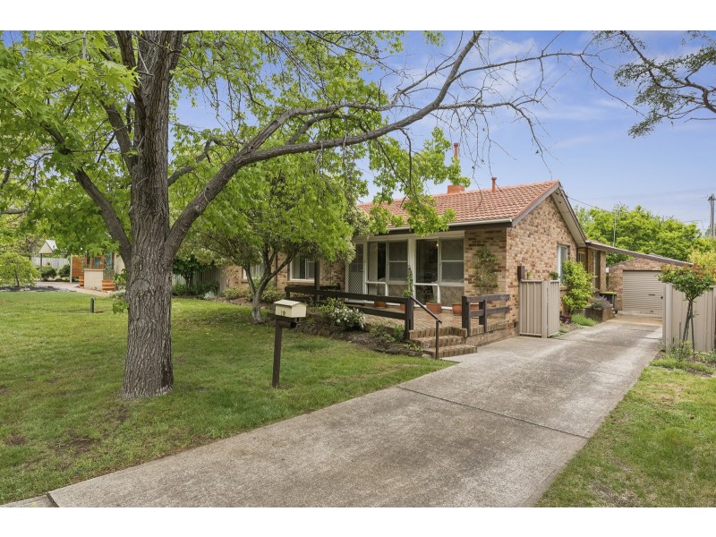 19 Holroyd Street, Watson ACT 2602