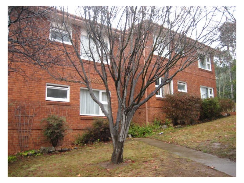 8/11 Earle Street, Lyneham ACT 2602