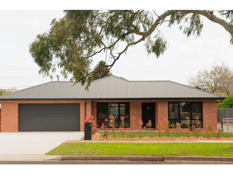 24 Phillip Avenue, Downer ACT 2602