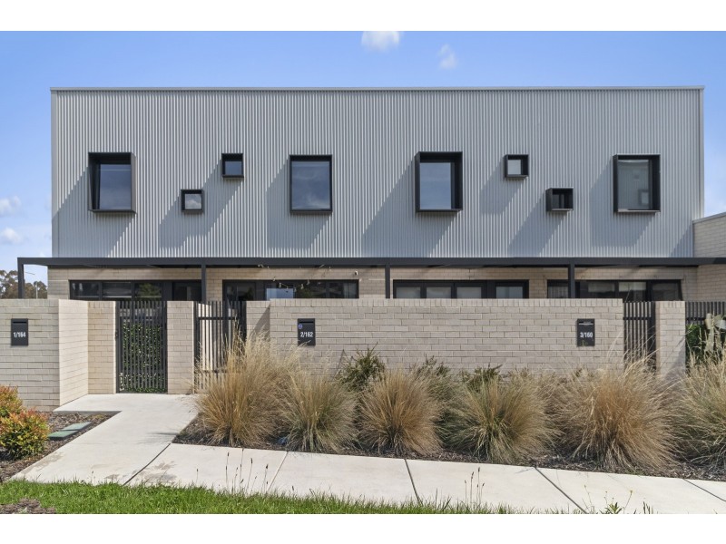 2/162 Overall Avenue, Casey ACT 2913