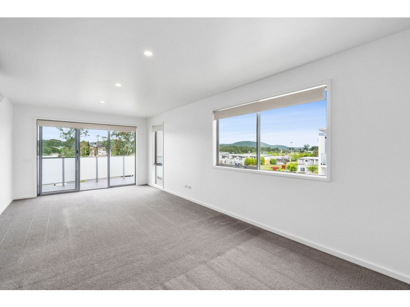 12/4 Sapling Street, Harrison ACT 2914