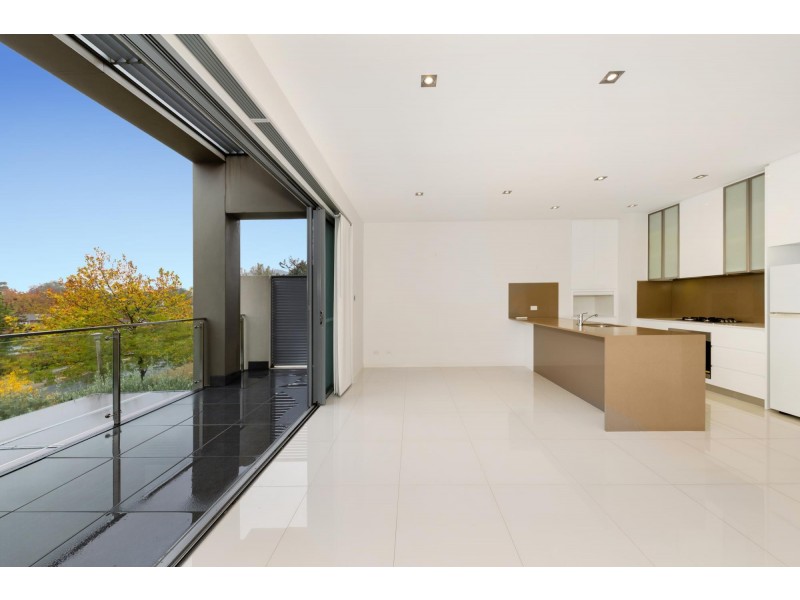 4/139 Blamey Crescent, Campbell ACT 2612