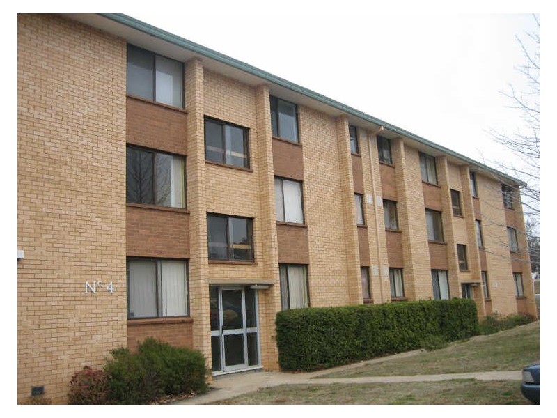3/4 Walsh Place, Curtin ACT 2605