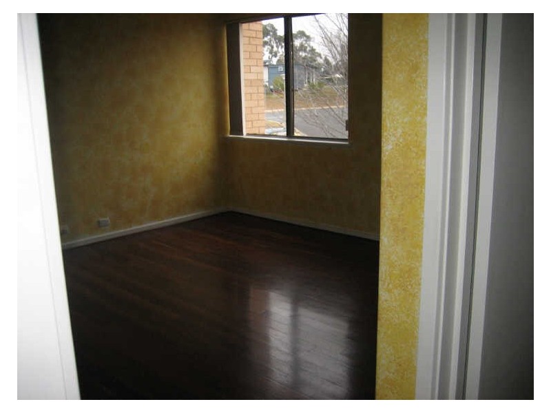 3/4 Walsh Place, Curtin ACT 2605