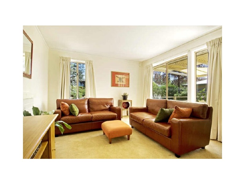 5 Maygar Street, Hughes ACT 2605