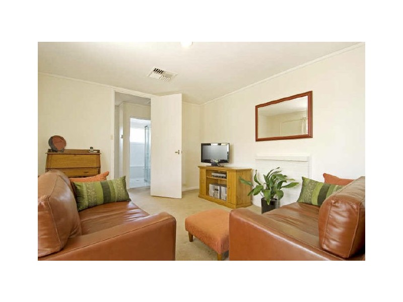 5 Maygar Street, Hughes ACT 2605