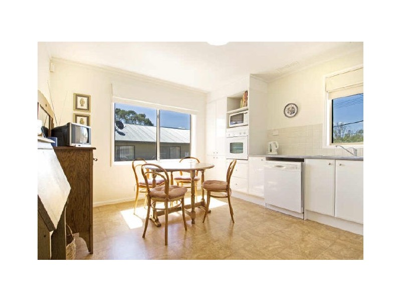 5 Maygar Street, Hughes ACT 2605