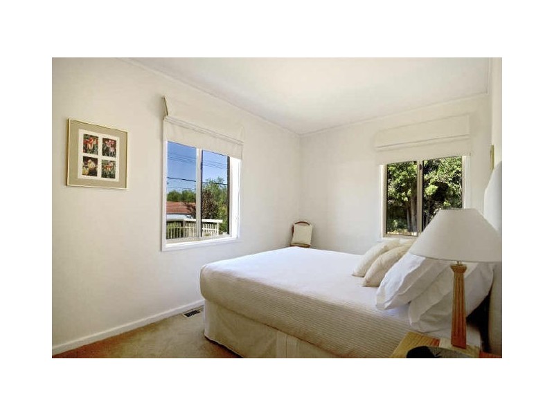 5 Maygar Street, Hughes ACT 2605