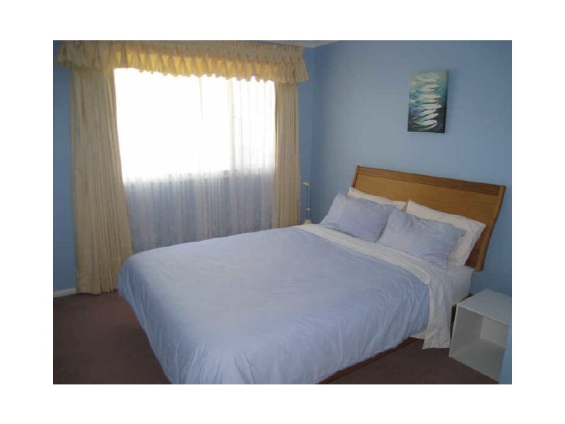 37 Kidston Crescent, Curtin ACT 2605