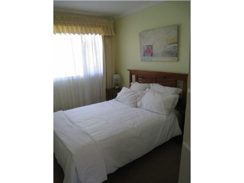 37 Kidston Crescent, Curtin ACT 2605