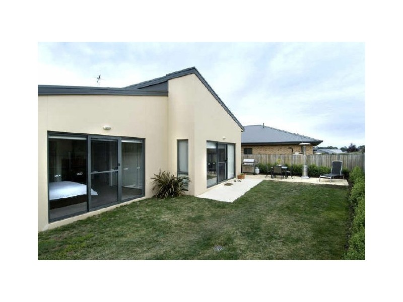 49 Flos Greig Street, Watson ACT 2602