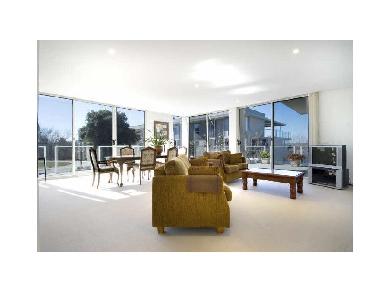 6/7 Bowen Drive, Barton ACT 2600