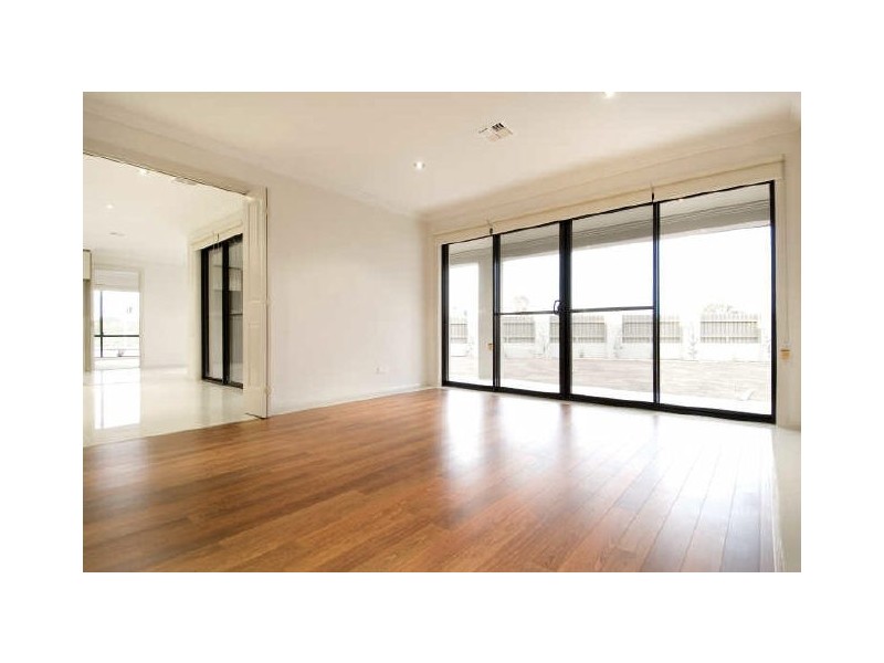 8 Cosy Crescent, Harrison ACT 2914