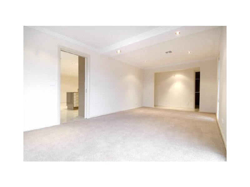 8 Cosy Crescent, Harrison ACT 2914