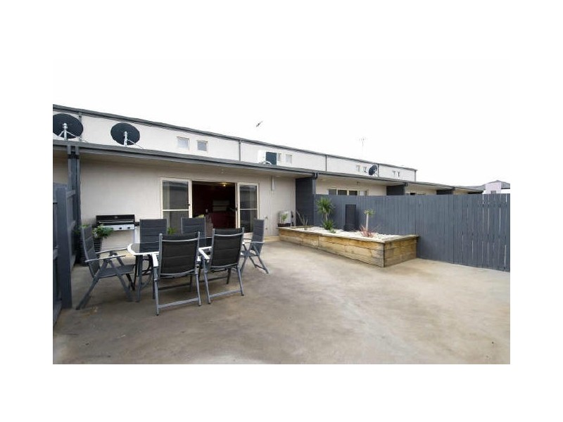 216 Anthony Rolfe Avenue, Gungahlin ACT 2912