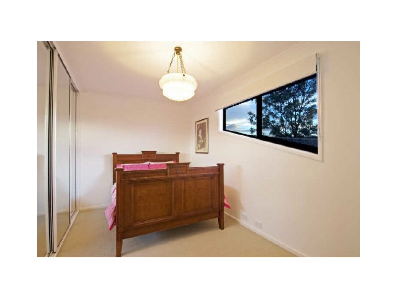14 Hawkesbury Crescent, Farrer ACT 2607