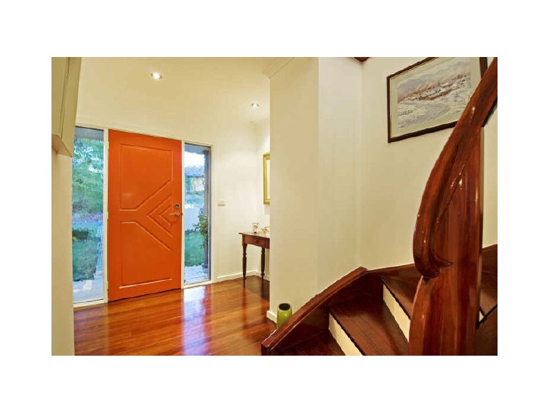 14 Hawkesbury Crescent, Farrer ACT 2607