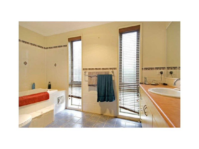 8 Arawang Lane, Palmerston ACT 2913