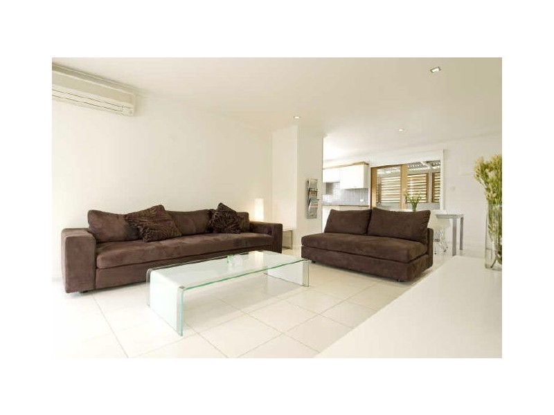 172 Captain Cook Crescent, Narrabundah ACT 2604