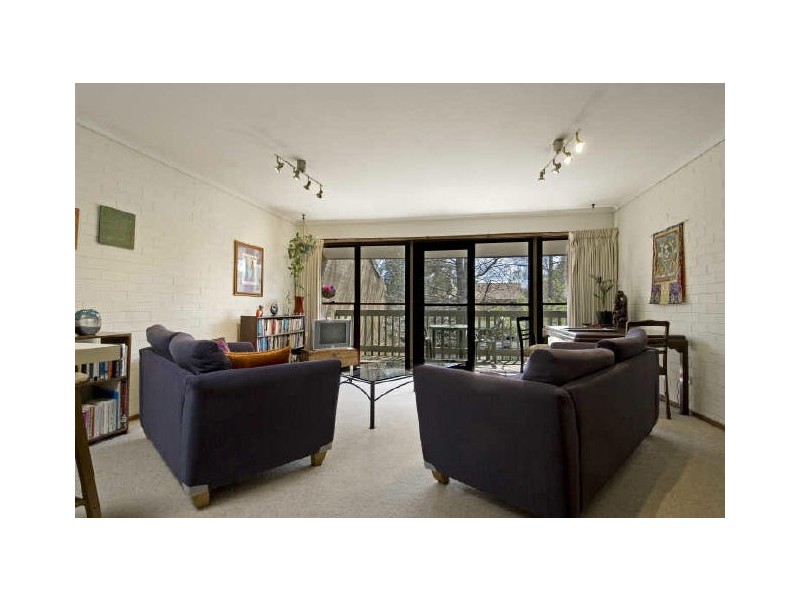 22 The Pines/20 Oliver Street, Lyneham ACT 2602