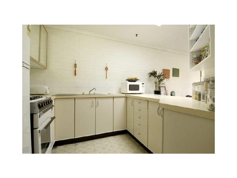 22 The Pines/20 Oliver Street, Lyneham ACT 2602