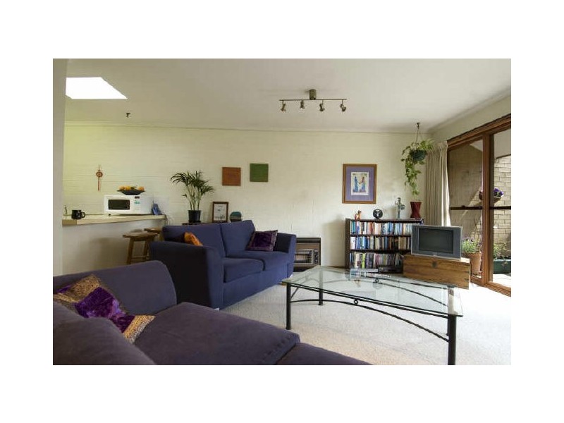 22 The Pines/20 Oliver Street, Lyneham ACT 2602