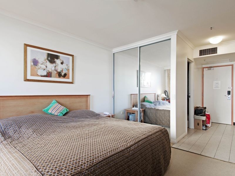 807/2 ‘Waldorf Apartments’ Akuna Street, Canberra ACT 2600