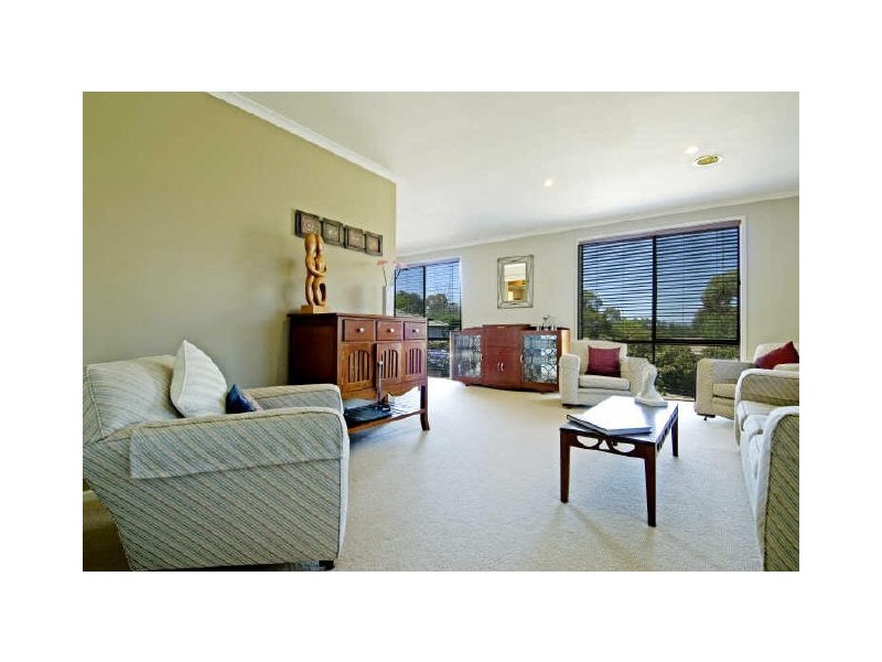 16 Badenoch Crescent, Evatt ACT 2617