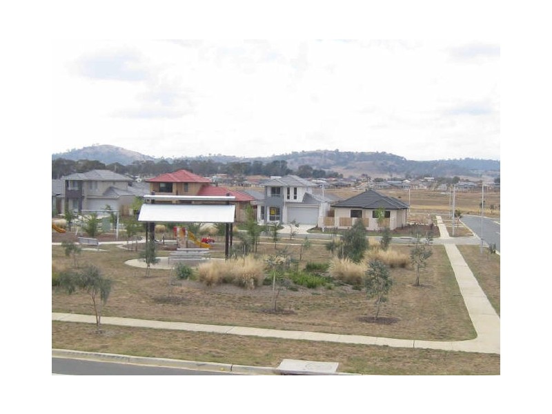 20 Charlotte Barton Street, Franklin ACT 2913