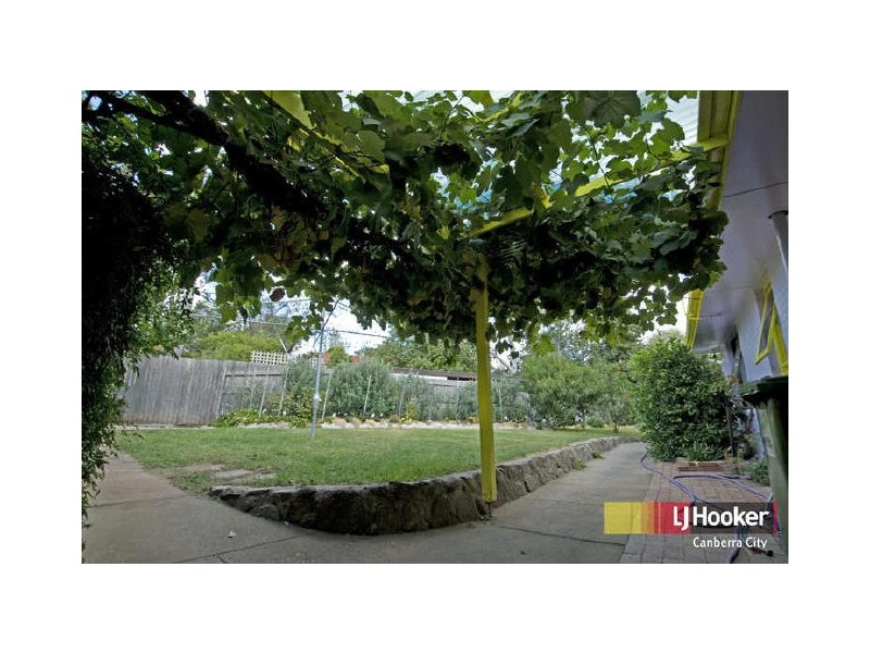 2 Jull Place, Chifley ACT 2606