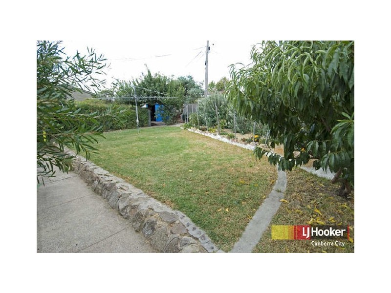 2 Jull Place, Chifley ACT 2606