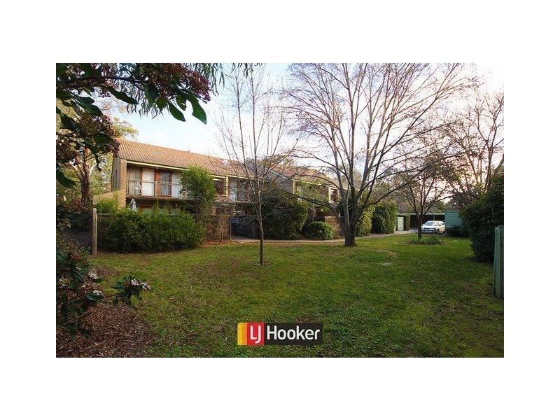 10 ‘The Pines’/20 Oliver Street, Lyneham ACT 2602