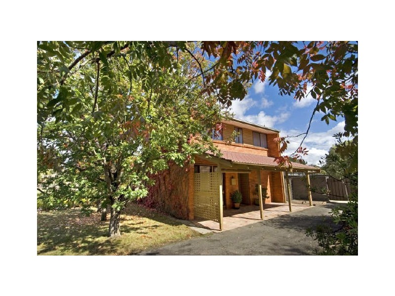 10 Chirnside Place, Kambah ACT 2902