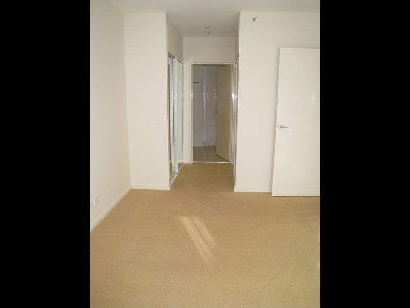 13/2 Edinburgh Avenue, City ACT 2601