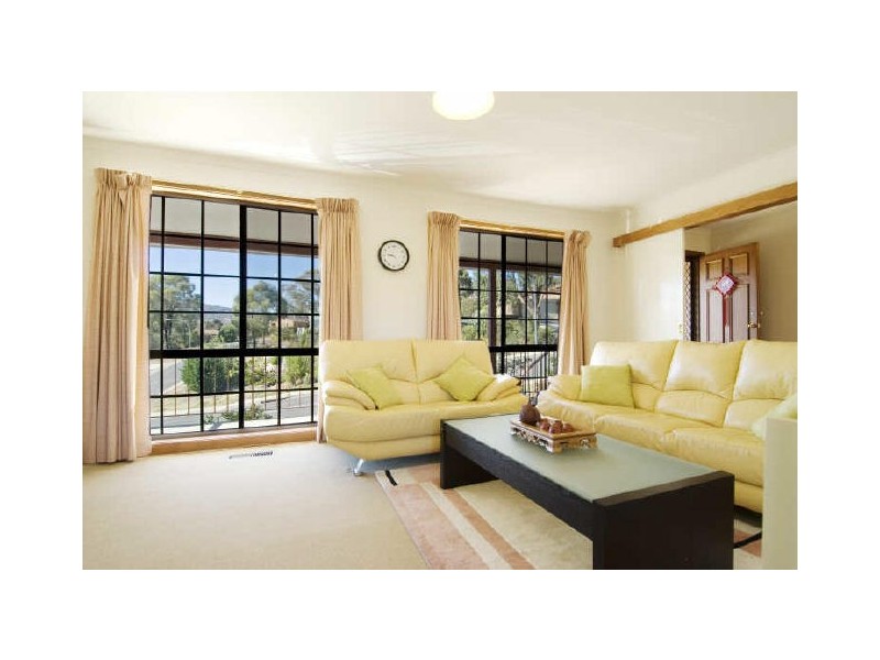 12 Casey Crescent, Calwell ACT 2905
