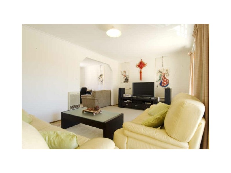 12 Casey Crescent, Calwell ACT 2905