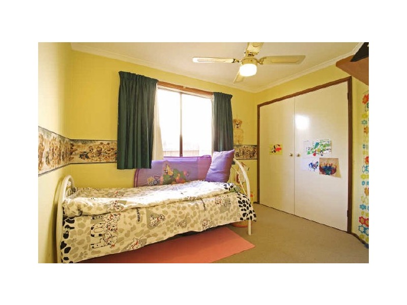 12 Casey Crescent, Calwell ACT 2905