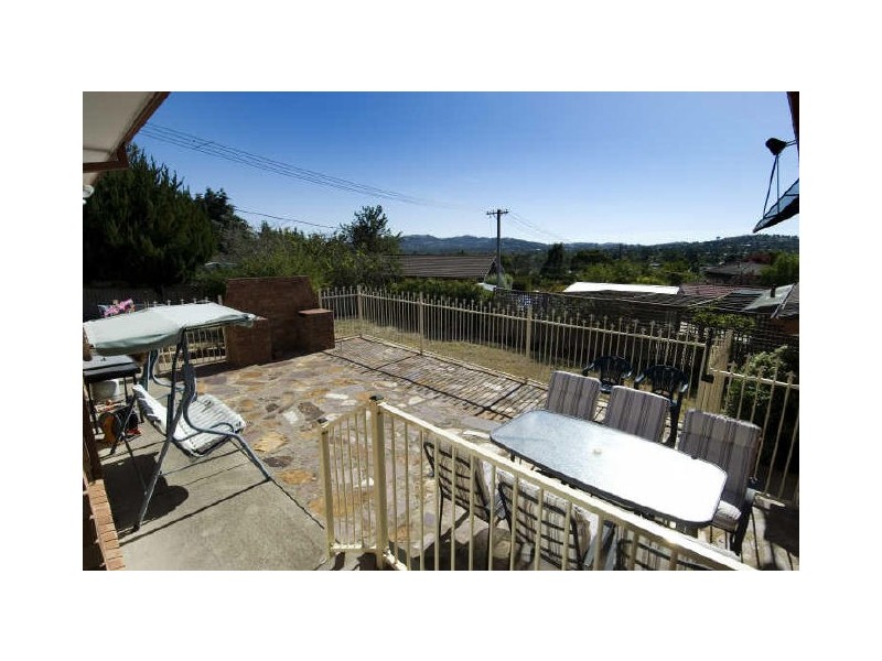 12 Casey Crescent, Calwell ACT 2905