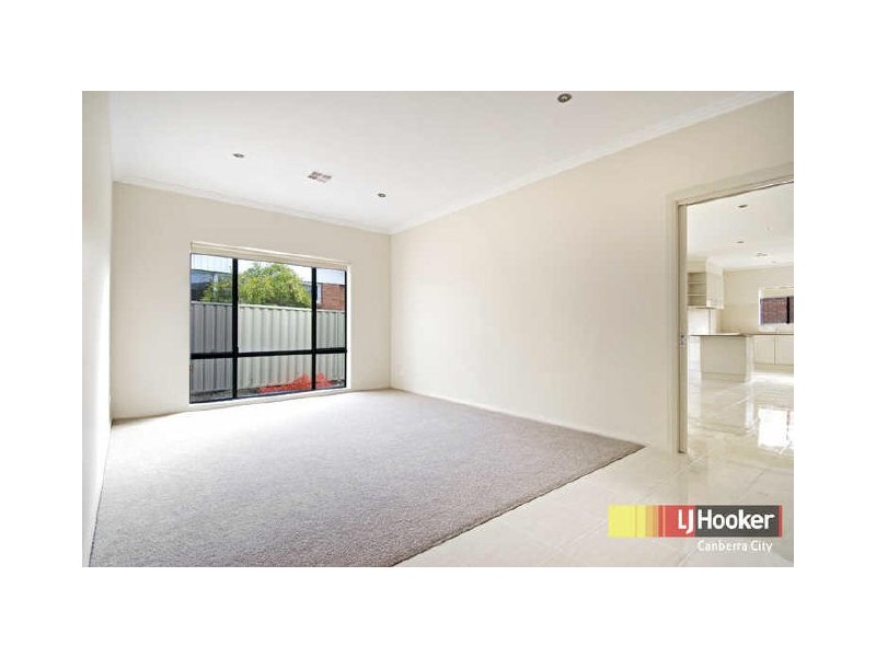 1 MacLaurin Crescent, Chifley ACT 2606